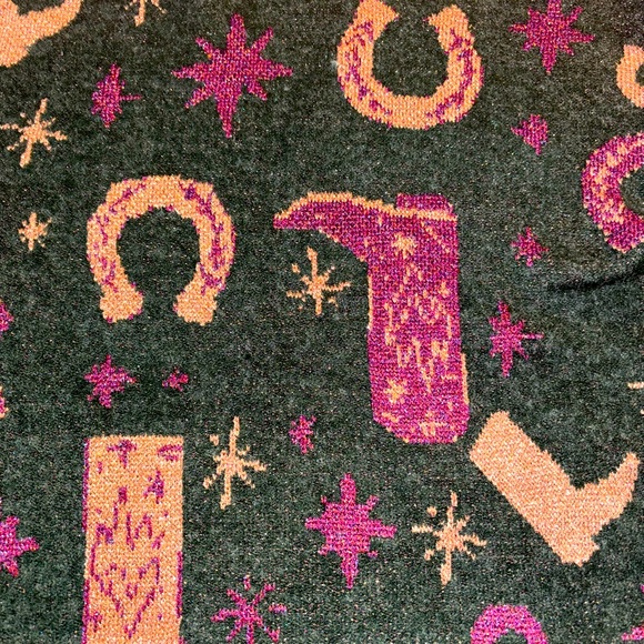 ENTRO NAOMI oversized GREEN COWGIRL SWEATER- 
Small - Picture 10 of 10